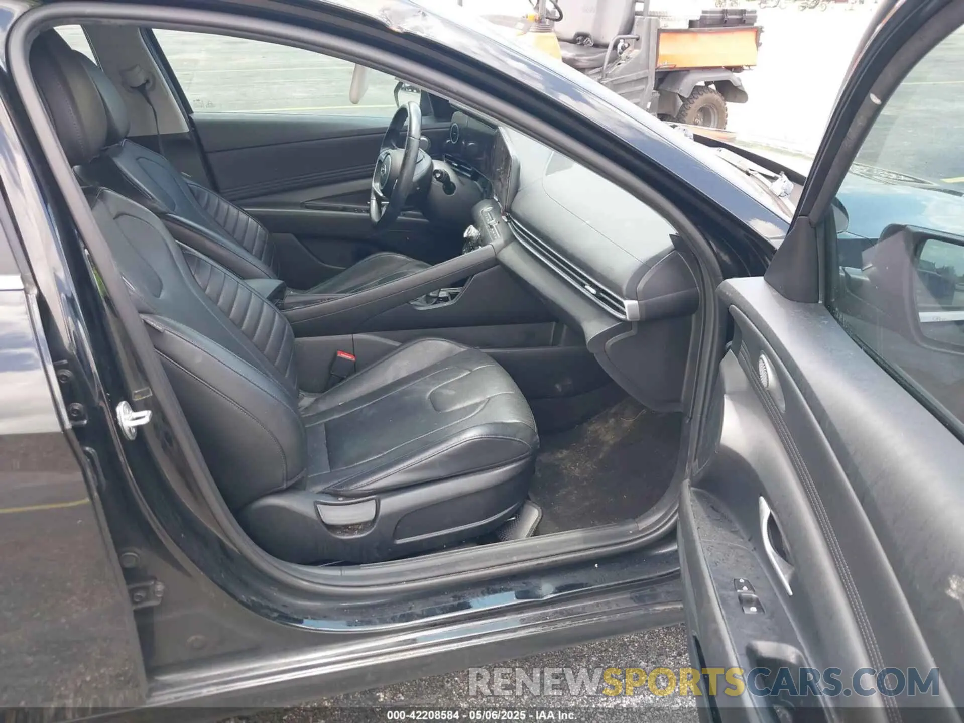 5 Photograph of a damaged car KMHLP4AG4PU533012 HYUNDAI ELANTRA 2023