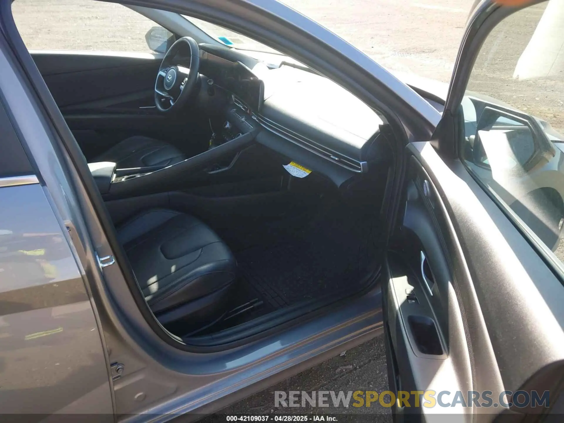 5 Photograph of a damaged car KMHLP4AG5PU371438 HYUNDAI ELANTRA 2023