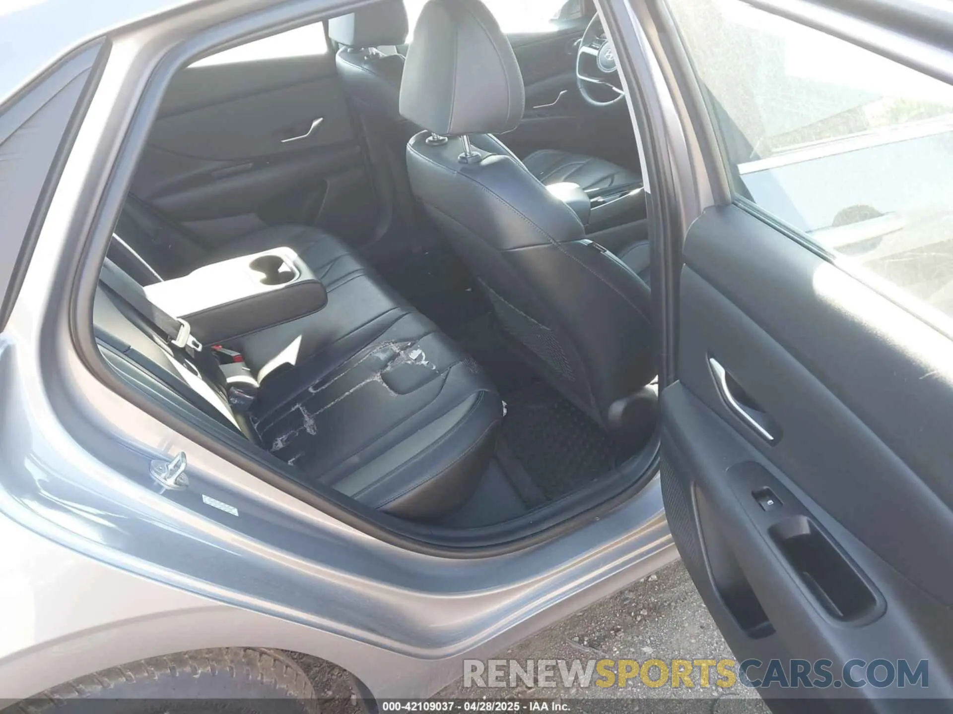 8 Photograph of a damaged car KMHLP4AG5PU371438 HYUNDAI ELANTRA 2023