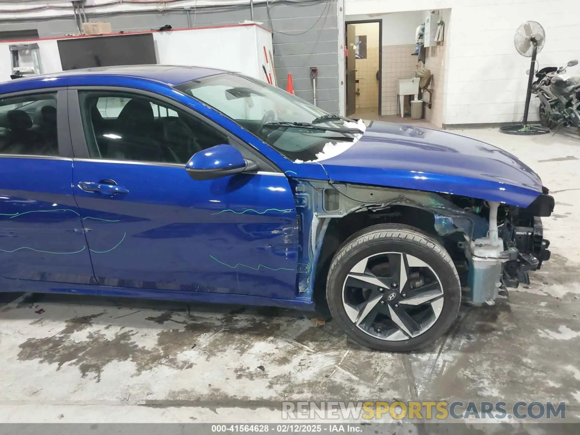 17 Photograph of a damaged car KMHLP4AG5PU482474 HYUNDAI ELANTRA 2023