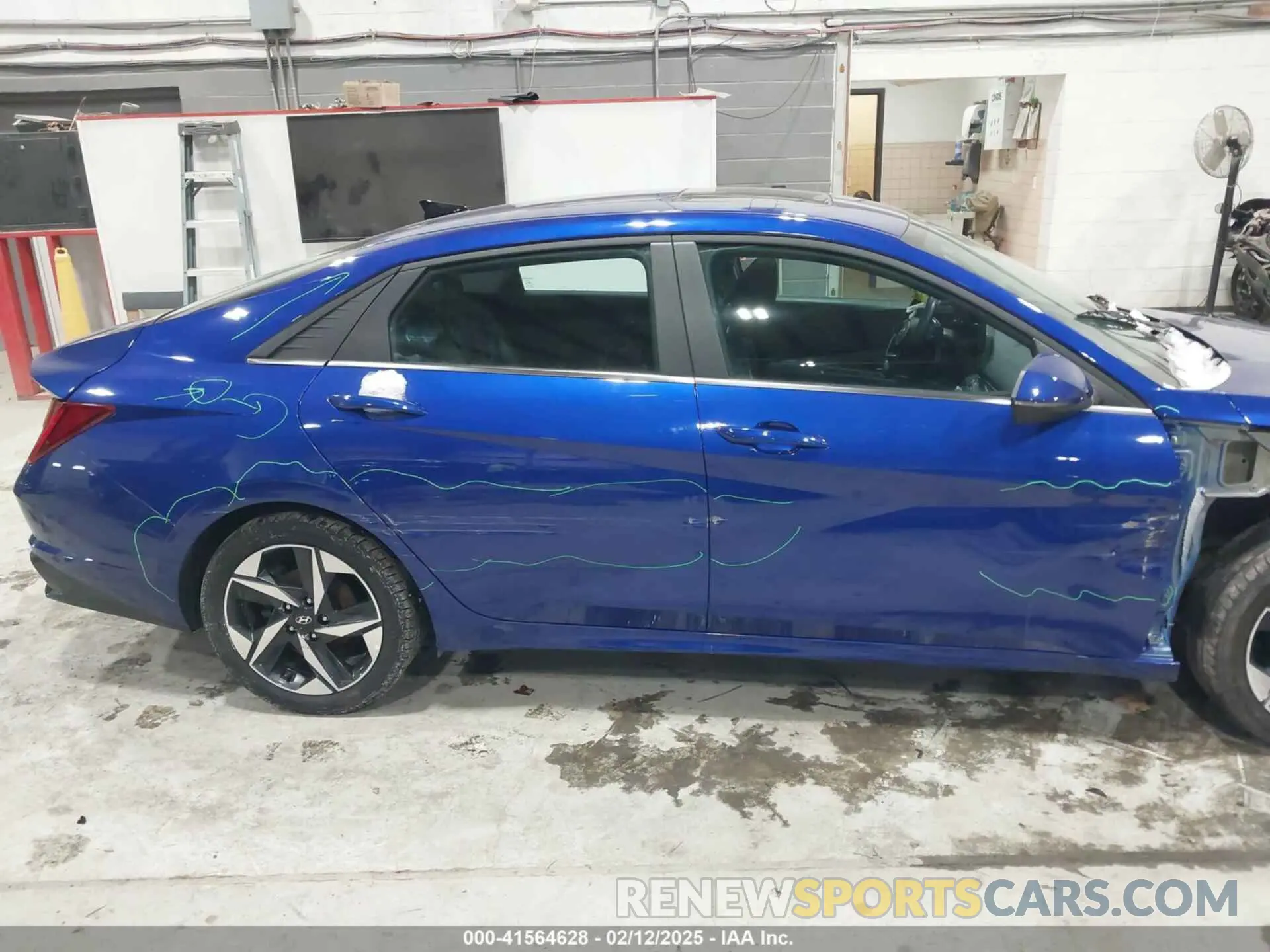 18 Photograph of a damaged car KMHLP4AG5PU482474 HYUNDAI ELANTRA 2023