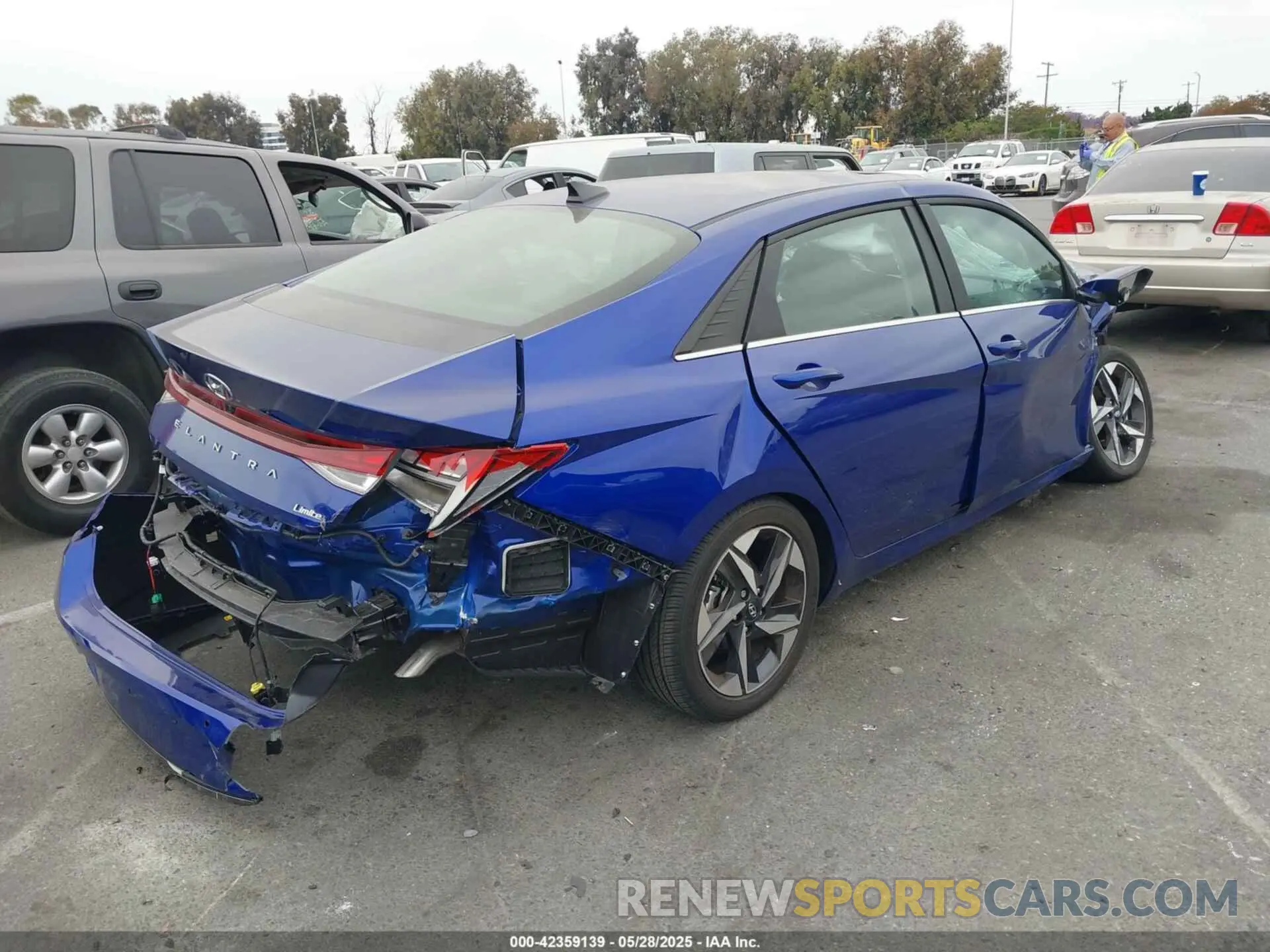 4 Photograph of a damaged car KMHLP4AGXPU563275 HYUNDAI ELANTRA 2023