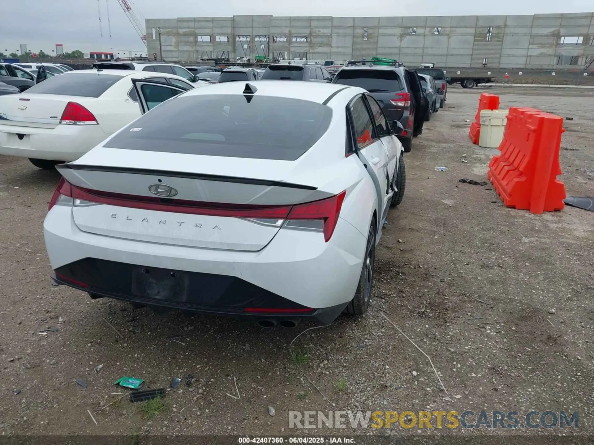 4 Photograph of a damaged car KMHLR4AF2PU416627 HYUNDAI ELANTRA 2023