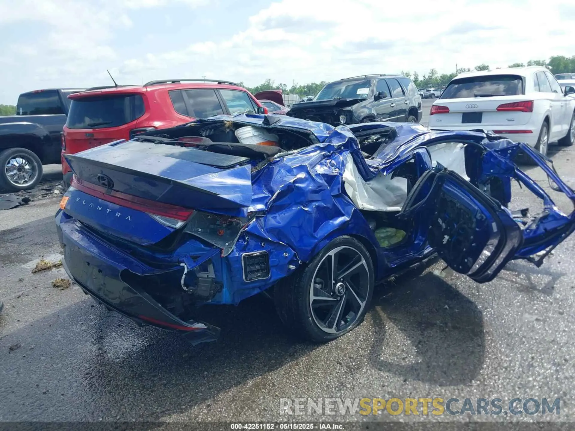 4 Photograph of a damaged car KMHLR4AF8PU502511 HYUNDAI ELANTRA 2023