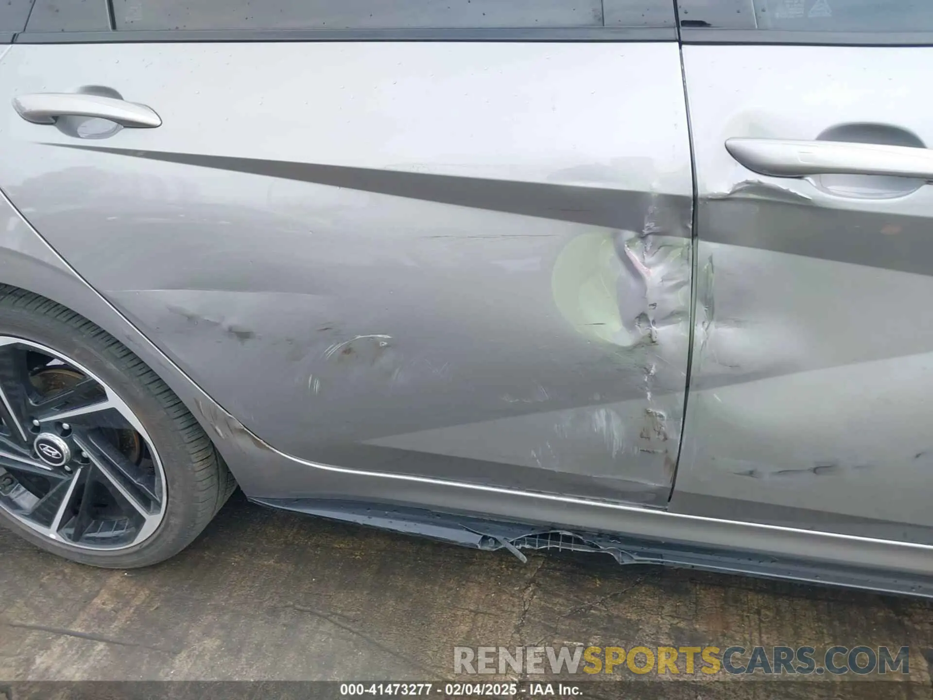 17 Photograph of a damaged car KMHLR4AFXPU611018 HYUNDAI ELANTRA 2023