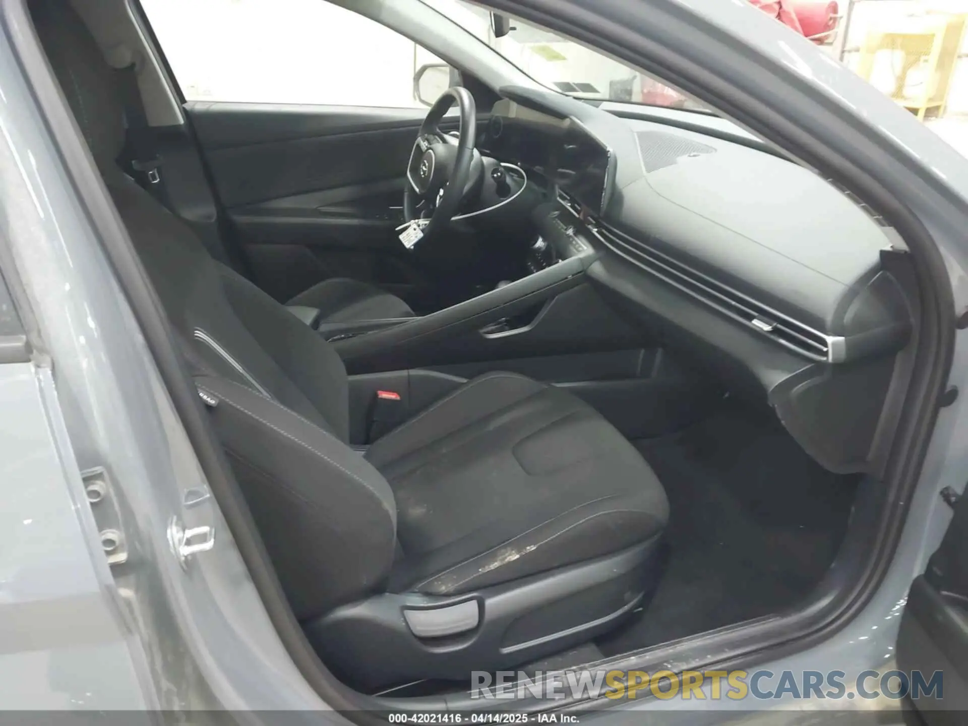 5 Photograph of a damaged car KMHLS4AG0PU410399 HYUNDAI ELANTRA 2023