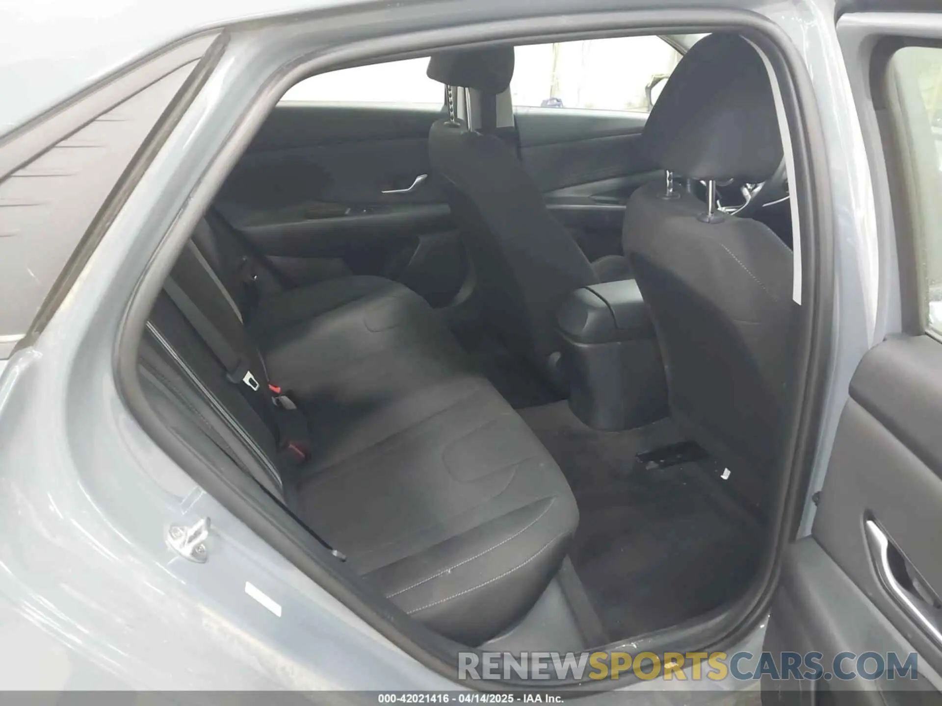 8 Photograph of a damaged car KMHLS4AG0PU410399 HYUNDAI ELANTRA 2023