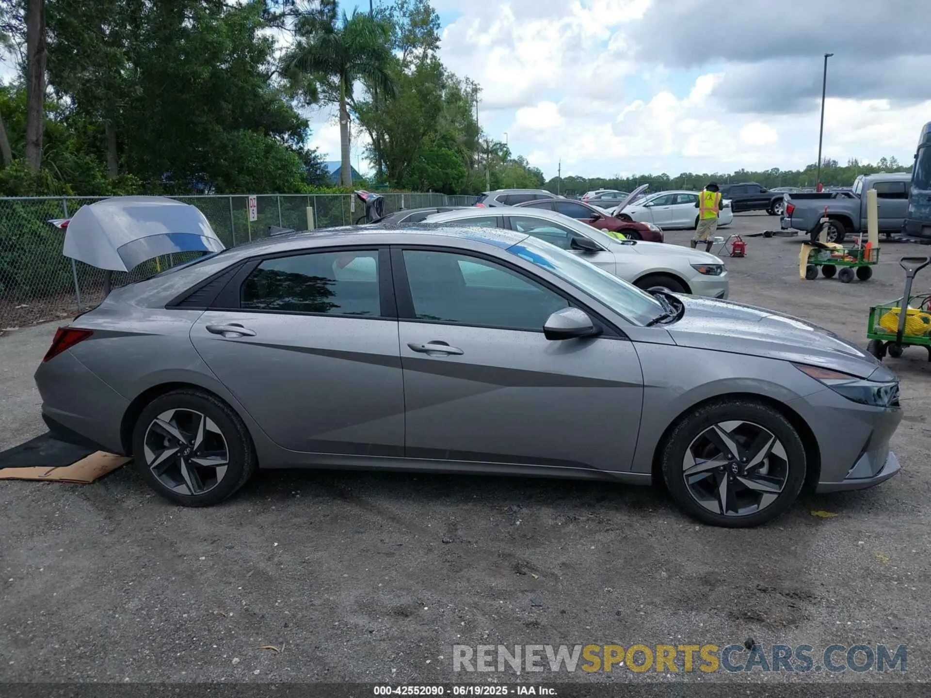 13 Photograph of a damaged car KMHLS4AG0PU523902 HYUNDAI ELANTRA 2023