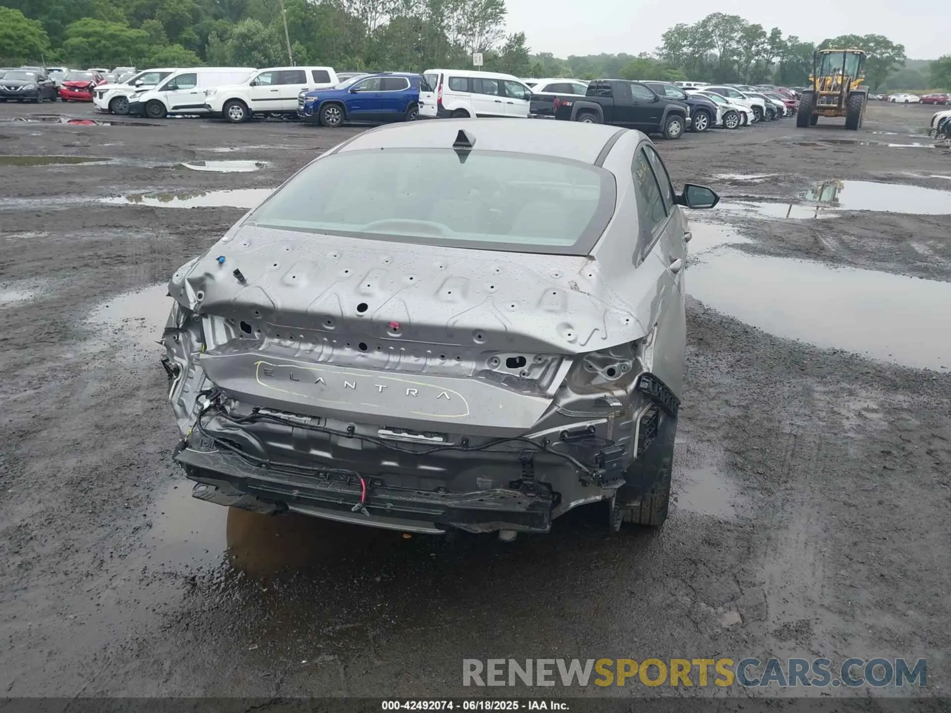 17 Photograph of a damaged car KMHLS4AG0PU571156 HYUNDAI ELANTRA 2023