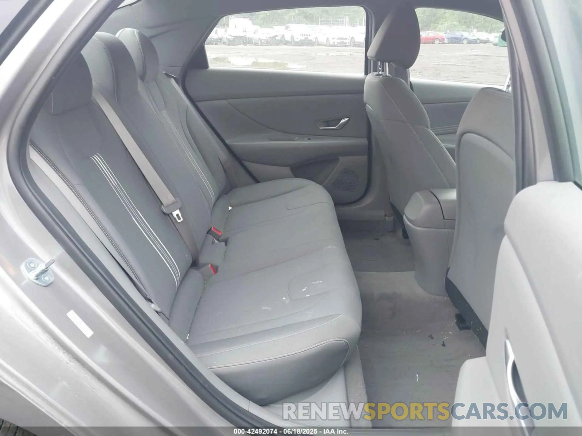 8 Photograph of a damaged car KMHLS4AG0PU571156 HYUNDAI ELANTRA 2023