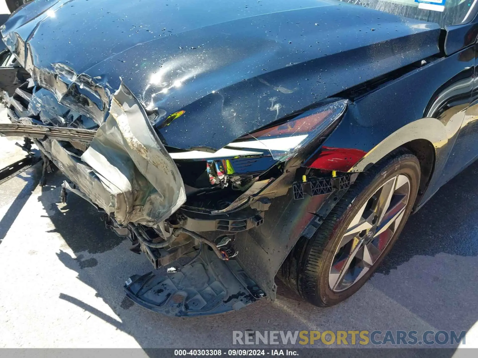 18 Photograph of a damaged car KMHLS4AG0PU611963 HYUNDAI ELANTRA 2023