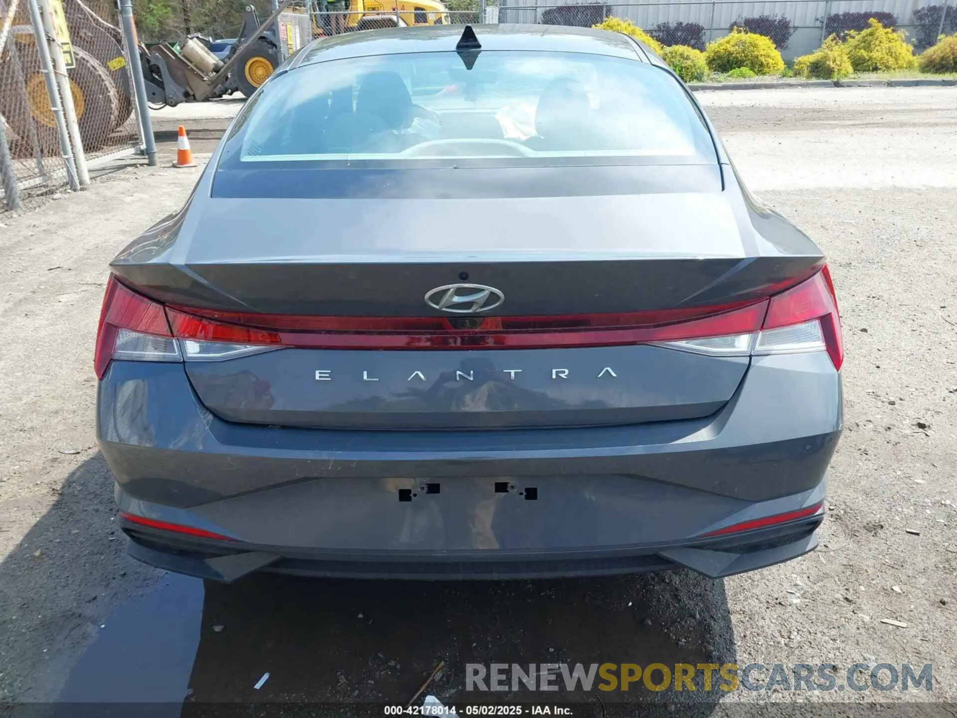 17 Photograph of a damaged car KMHLS4AG0PU616452 HYUNDAI ELANTRA 2023