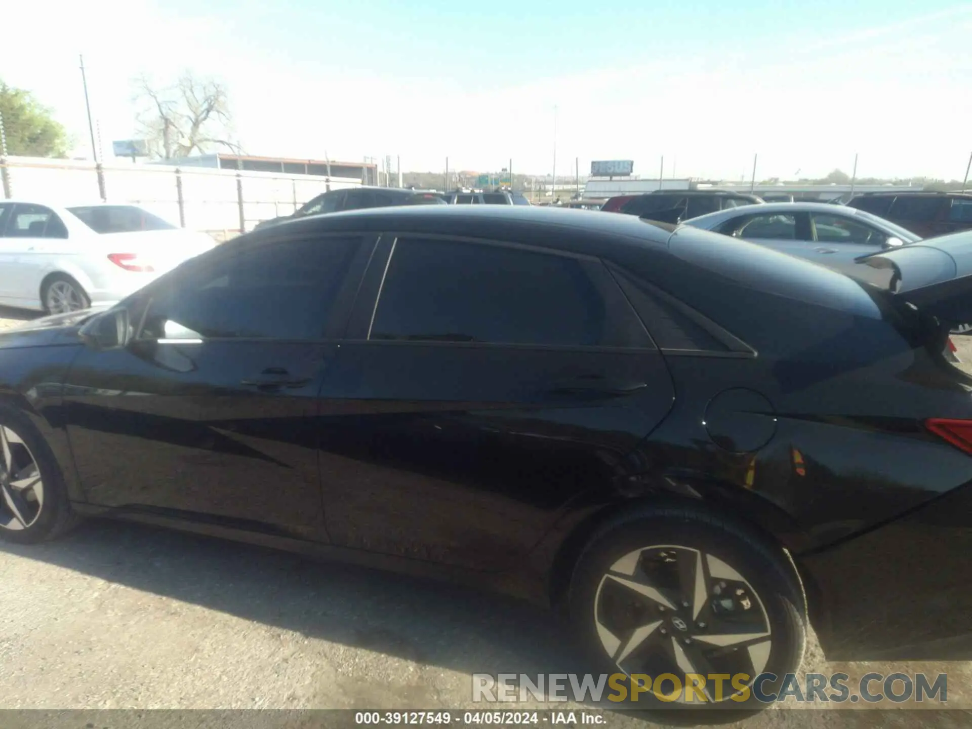 14 Photograph of a damaged car KMHLS4AG1PU424103 HYUNDAI ELANTRA 2023