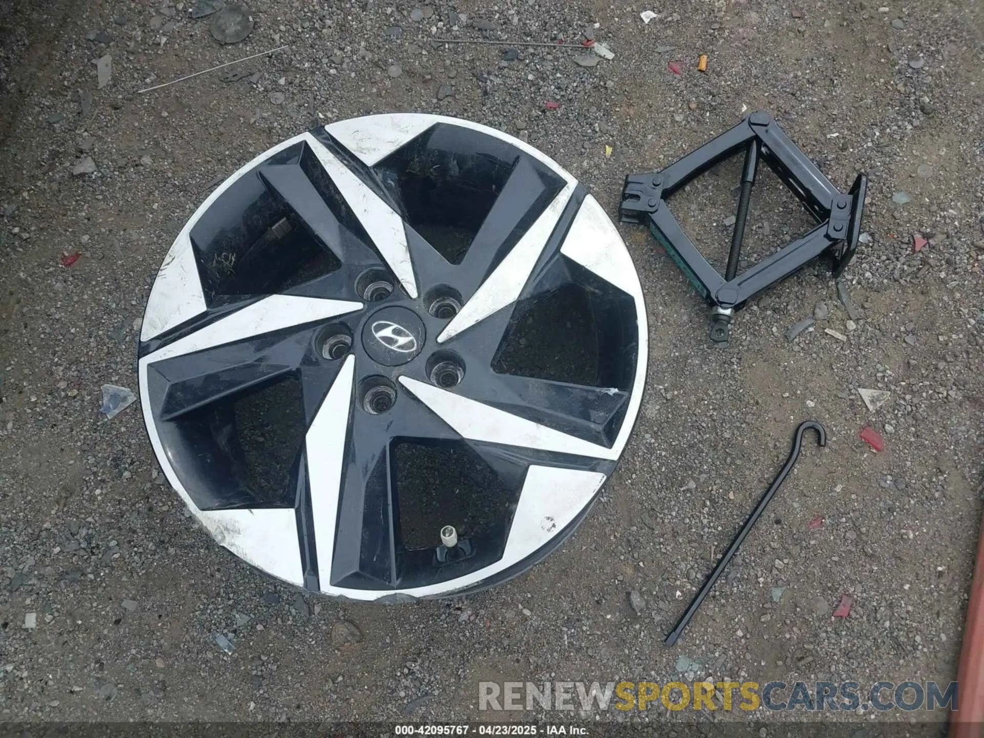 12 Photograph of a damaged car KMHLS4AG1PU560490 HYUNDAI ELANTRA 2023