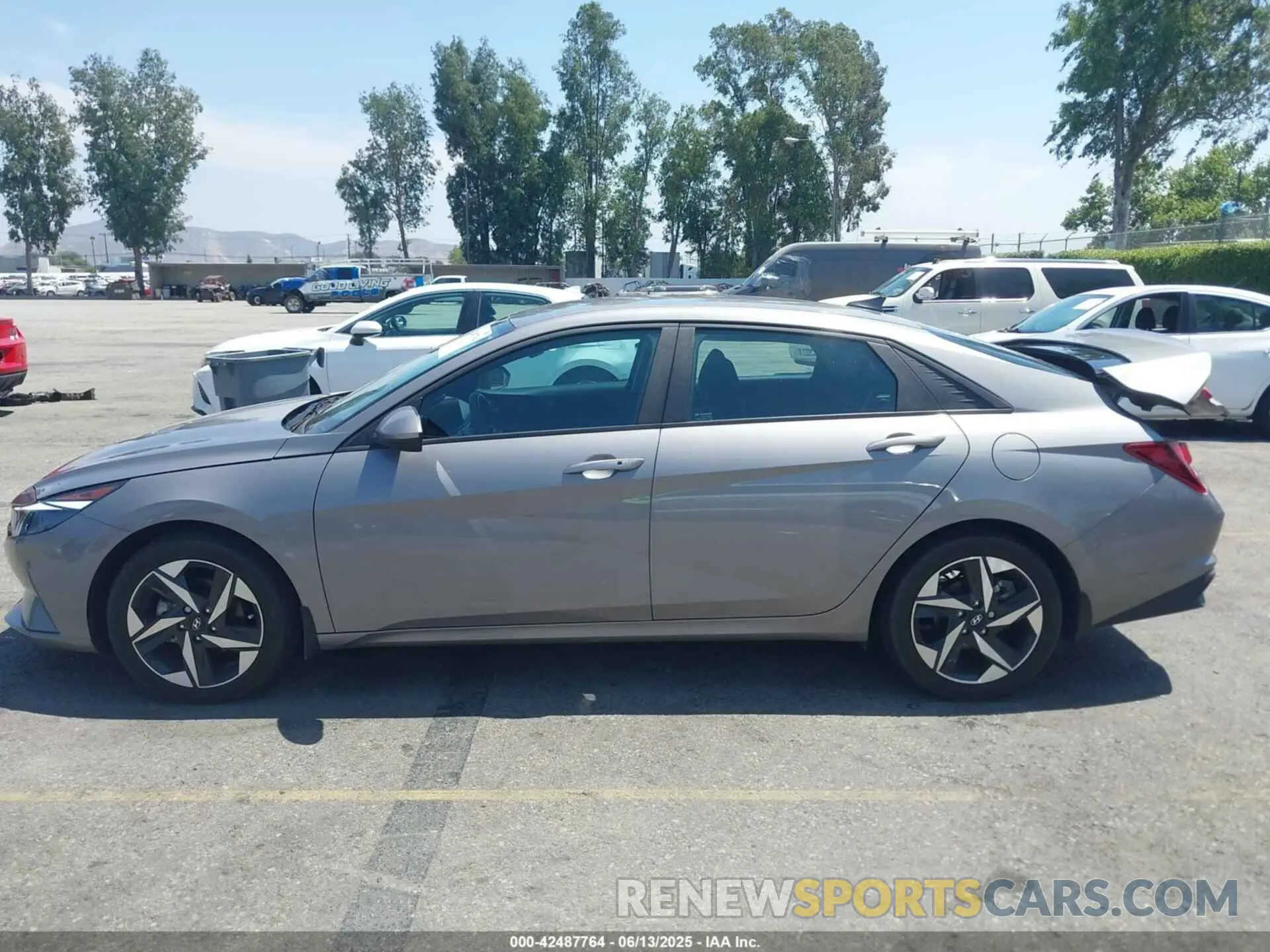 14 Photograph of a damaged car KMHLS4AG1PU577130 HYUNDAI ELANTRA 2023