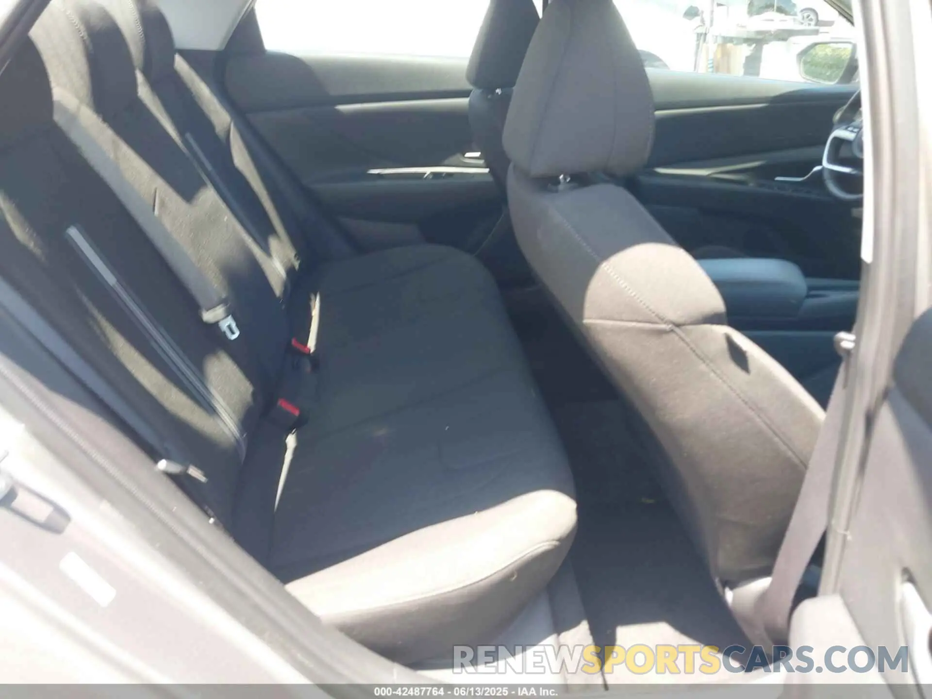 8 Photograph of a damaged car KMHLS4AG1PU577130 HYUNDAI ELANTRA 2023