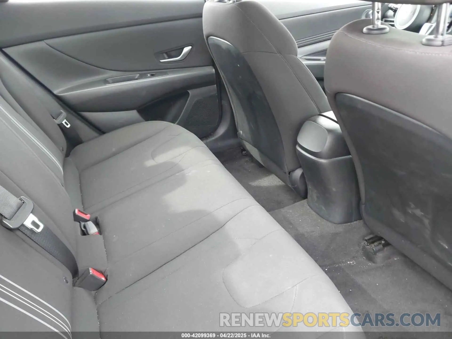 8 Photograph of a damaged car KMHLS4AG2PU473942 HYUNDAI ELANTRA 2023
