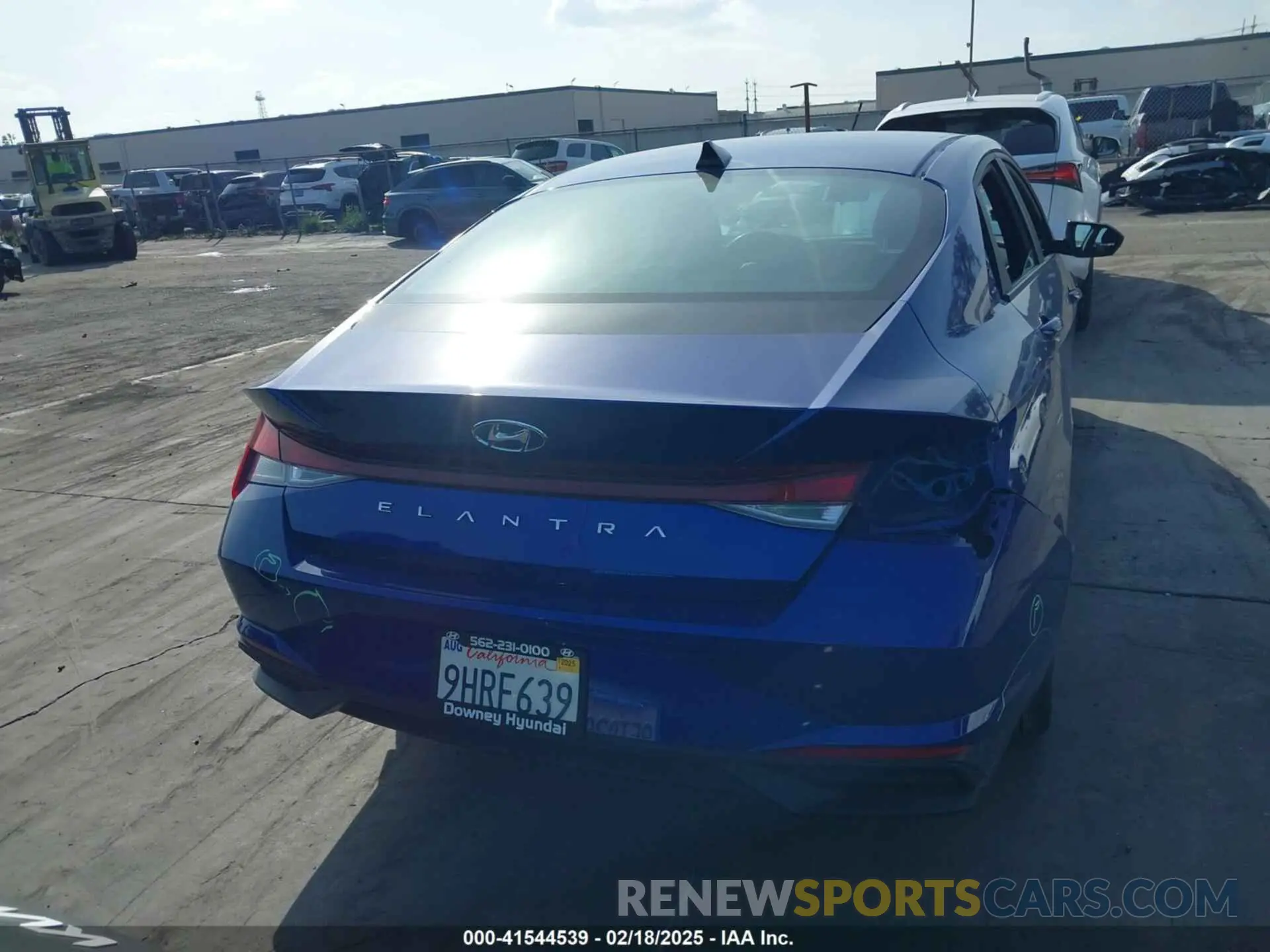 17 Photograph of a damaged car KMHLS4AG2PU603511 HYUNDAI ELANTRA 2023