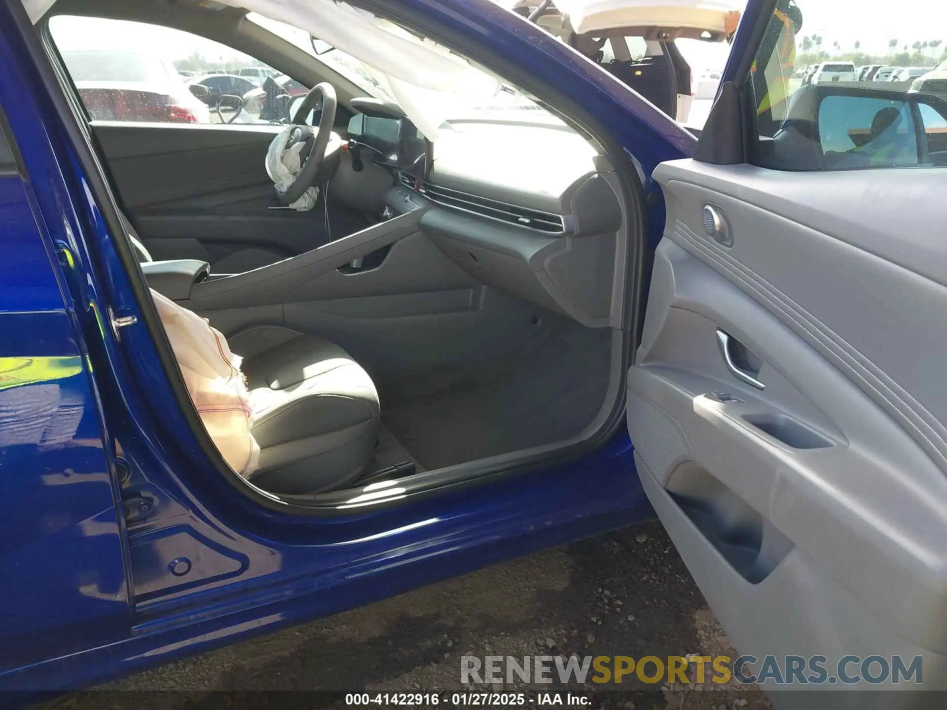 5 Photograph of a damaged car KMHLS4AG3PU494508 HYUNDAI ELANTRA 2023