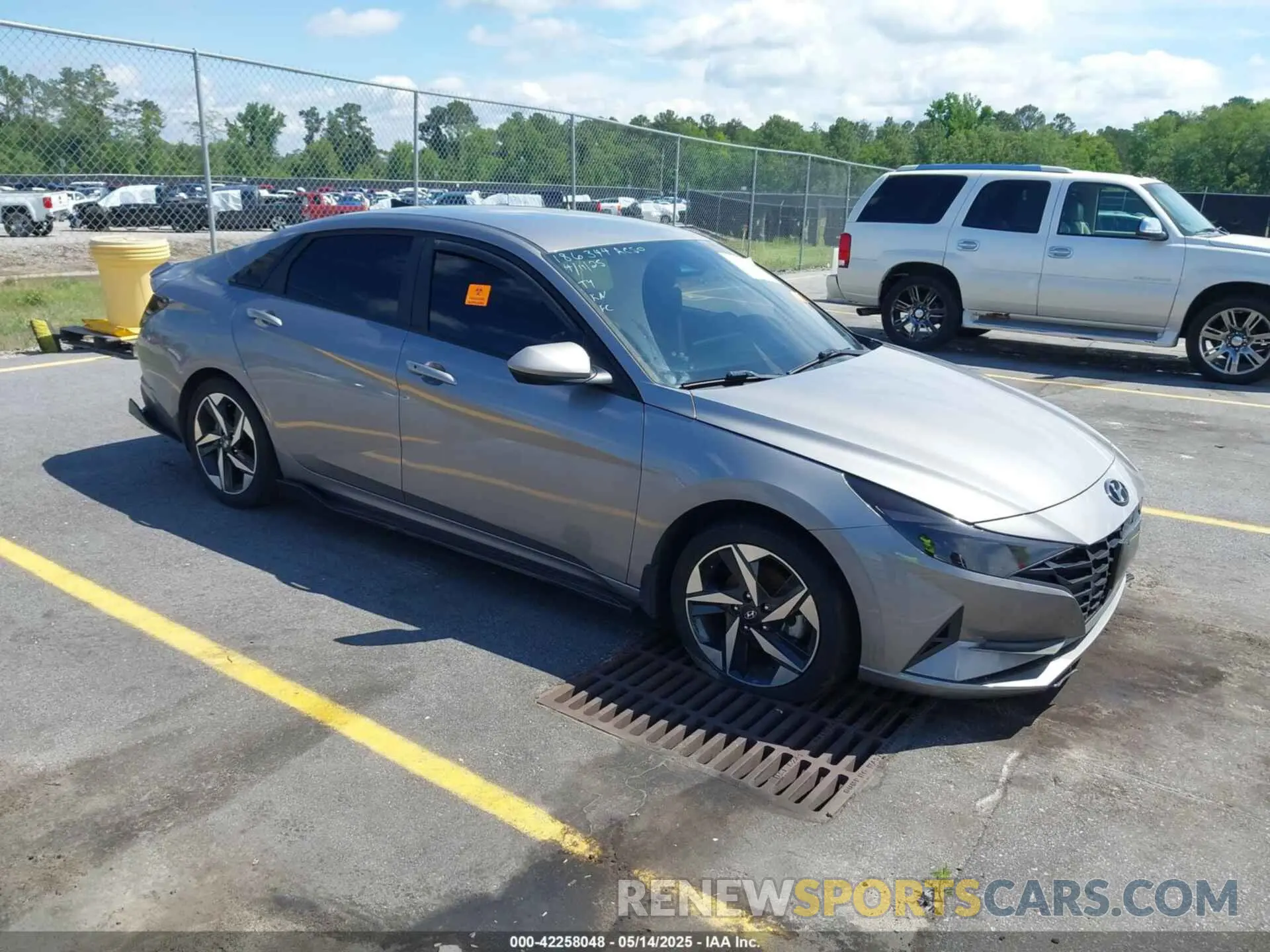 1 Photograph of a damaged car KMHLS4AG3PU511338 HYUNDAI ELANTRA 2023
