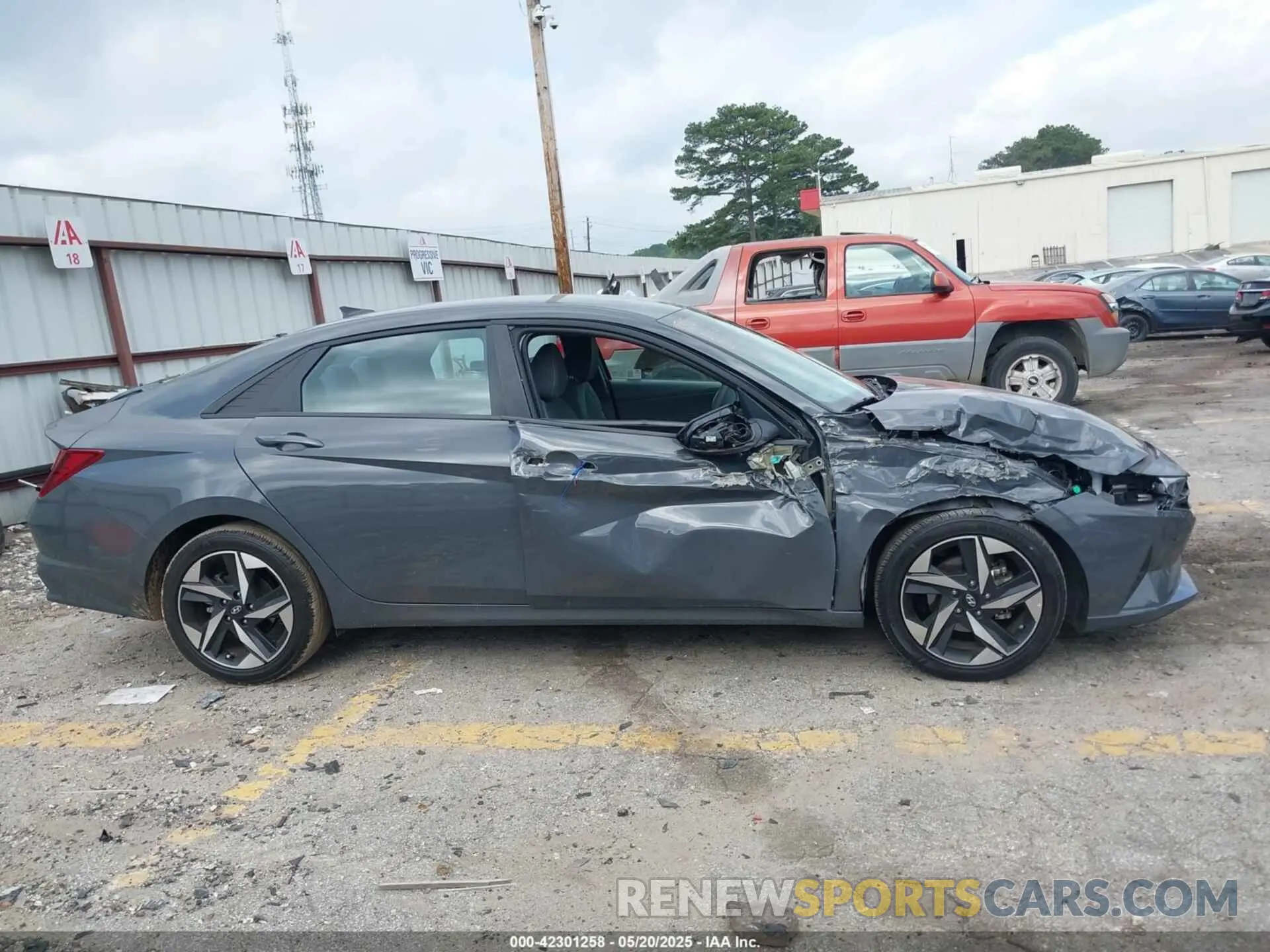 13 Photograph of a damaged car KMHLS4AG3PU610886 HYUNDAI ELANTRA 2023