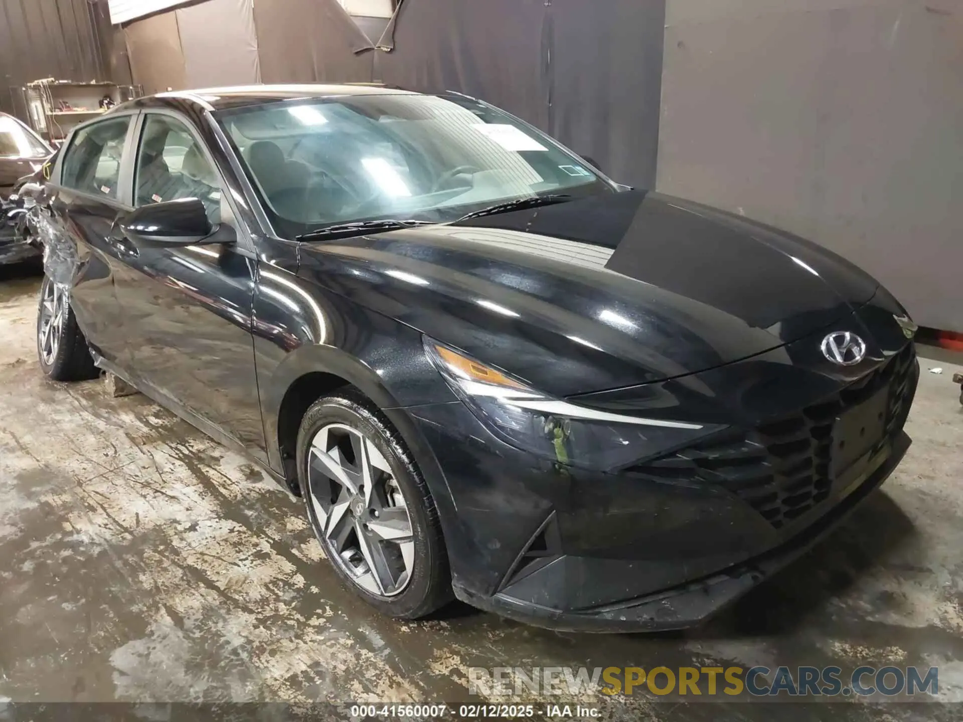 1 Photograph of a damaged car KMHLS4AG3PU612346 HYUNDAI ELANTRA 2023