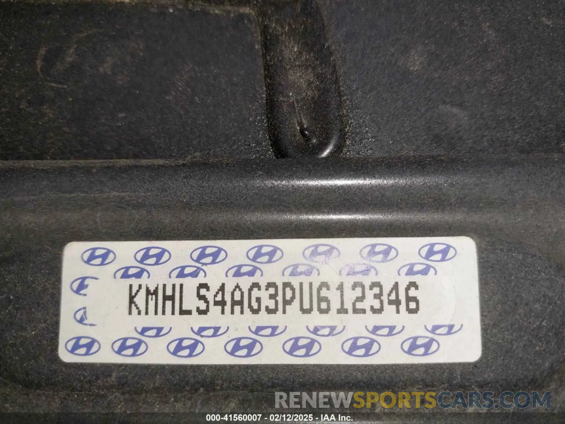 17 Photograph of a damaged car KMHLS4AG3PU612346 HYUNDAI ELANTRA 2023