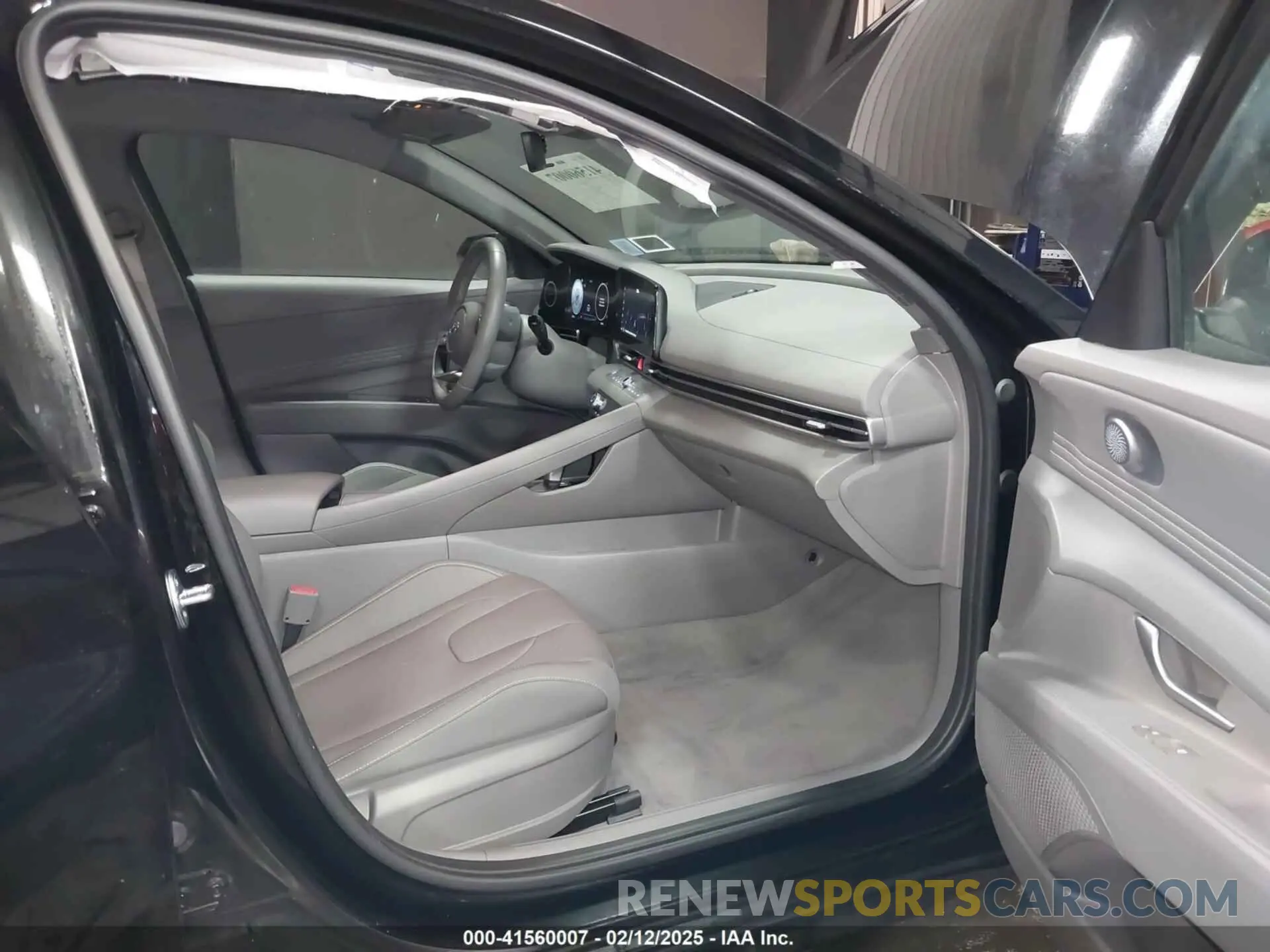 5 Photograph of a damaged car KMHLS4AG3PU612346 HYUNDAI ELANTRA 2023