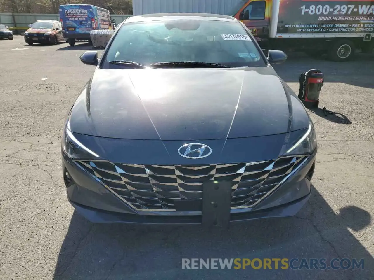 5 Photograph of a damaged car KMHLS4AG4PU569572 HYUNDAI ELANTRA 2023