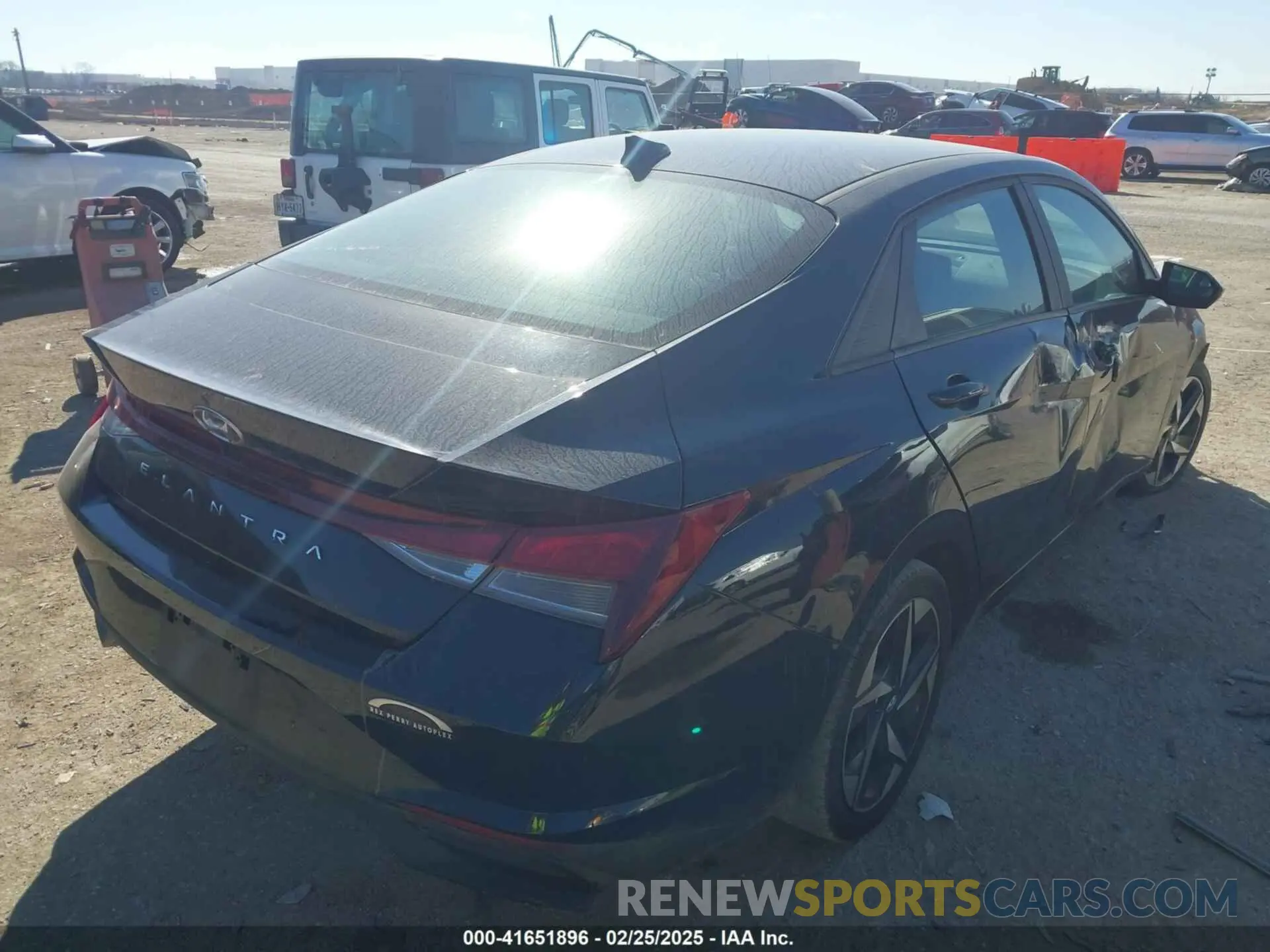 4 Photograph of a damaged car KMHLS4AG4PU598313 HYUNDAI ELANTRA 2023