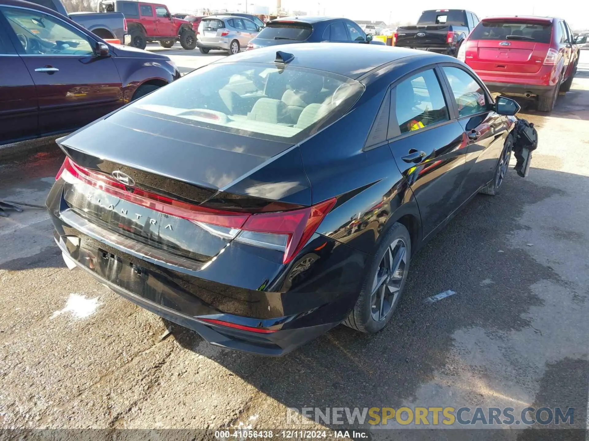 4 Photograph of a damaged car KMHLS4AG4PU606765 HYUNDAI ELANTRA 2023