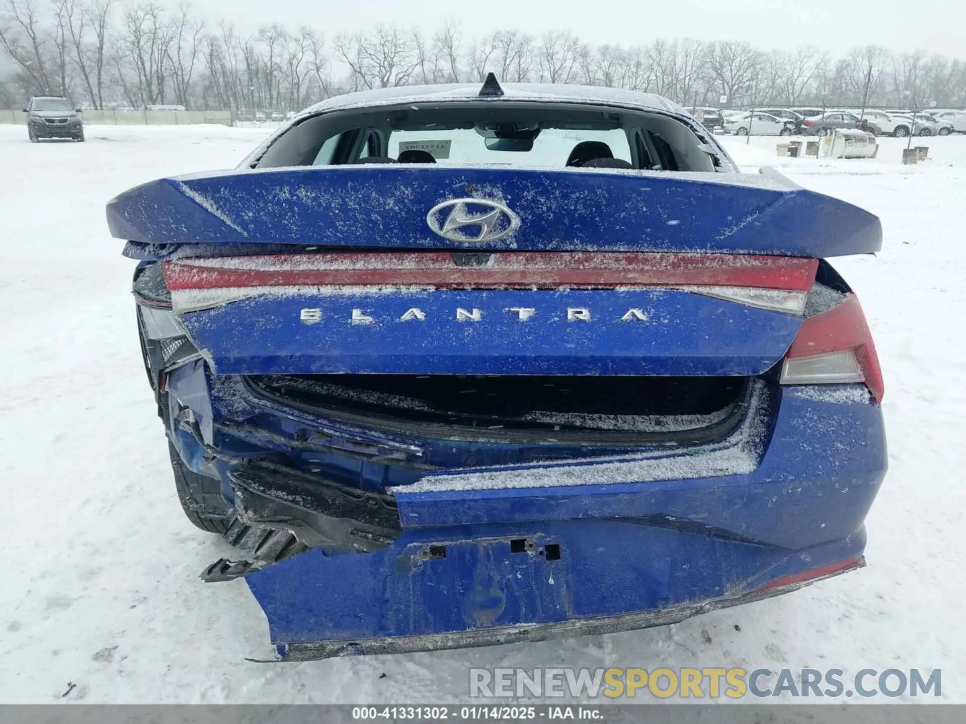 17 Photograph of a damaged car KMHLS4AG5PU406381 HYUNDAI ELANTRA 2023