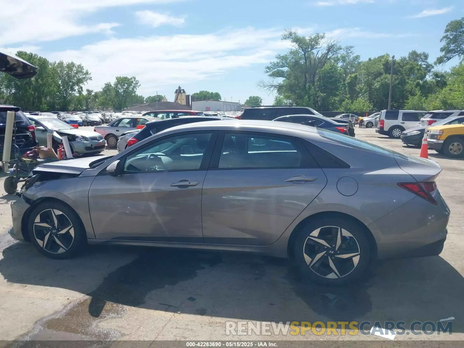 14 Photograph of a damaged car KMHLS4AG5PU412939 HYUNDAI ELANTRA 2023