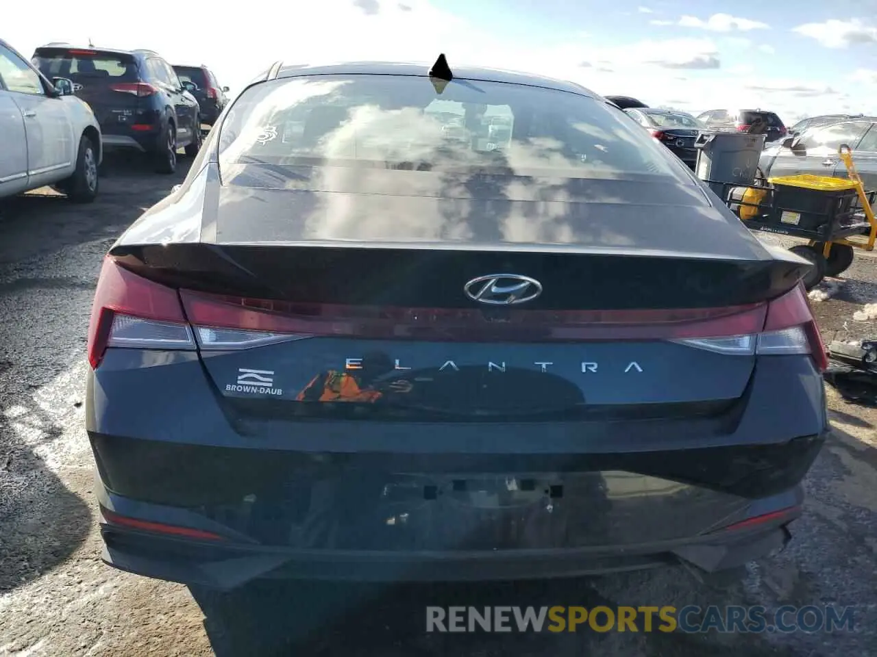 6 Photograph of a damaged car KMHLS4AG5PU442863 HYUNDAI ELANTRA 2023
