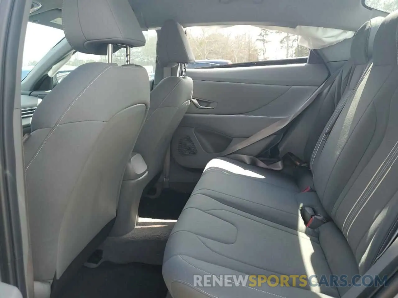 10 Photograph of a damaged car KMHLS4AG5PU483851 HYUNDAI ELANTRA 2023