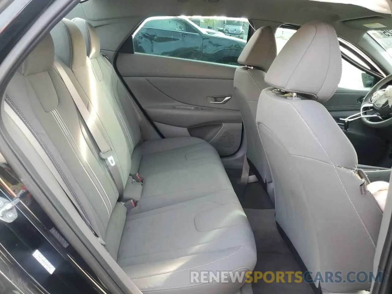 10 Photograph of a damaged car KMHLS4AG5PU586509 HYUNDAI ELANTRA 2023
