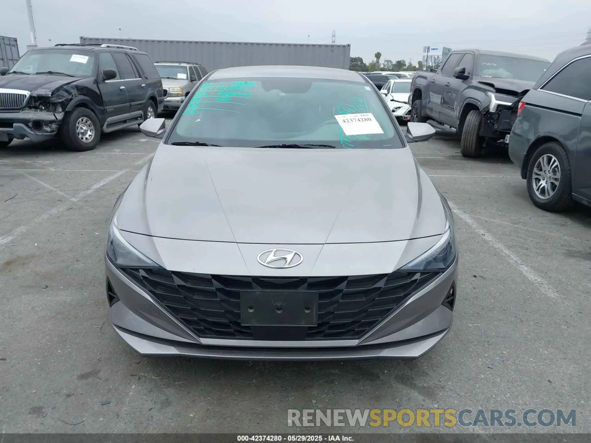 12 Photograph of a damaged car KMHLS4AG5PU609271 HYUNDAI ELANTRA 2023