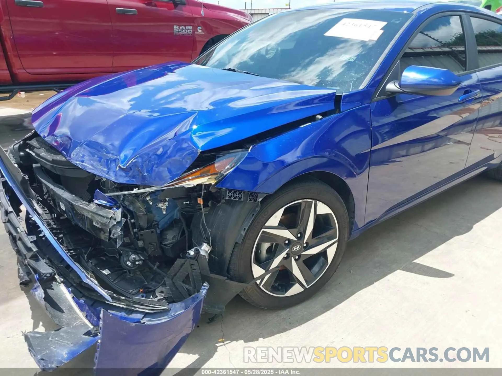 18 Photograph of a damaged car KMHLS4AG5PU630959 HYUNDAI ELANTRA 2023