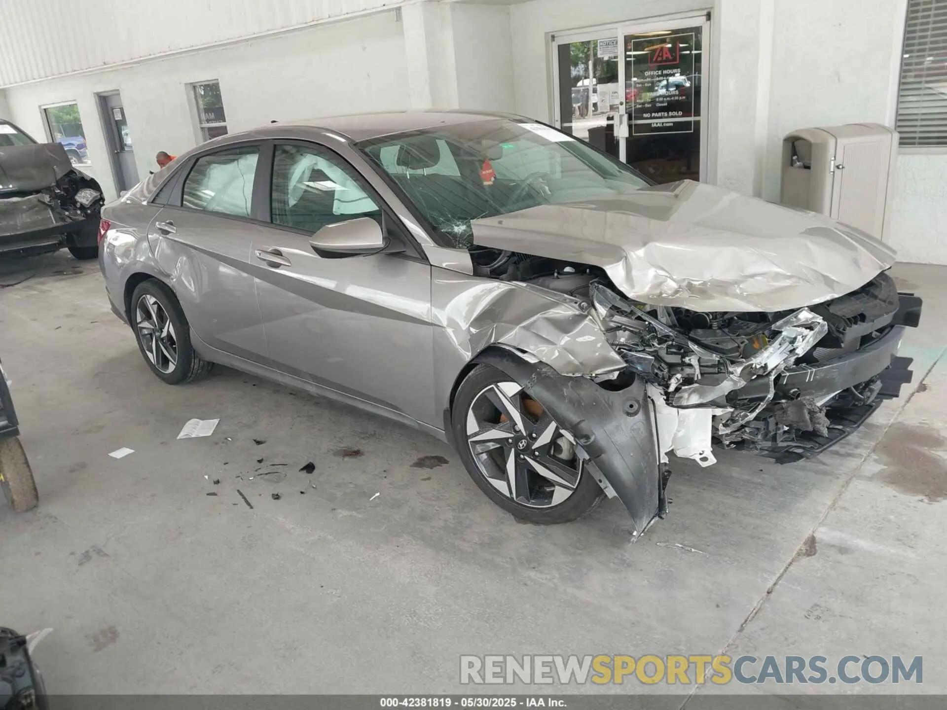 1 Photograph of a damaged car KMHLS4AG6PU440295 HYUNDAI ELANTRA 2023