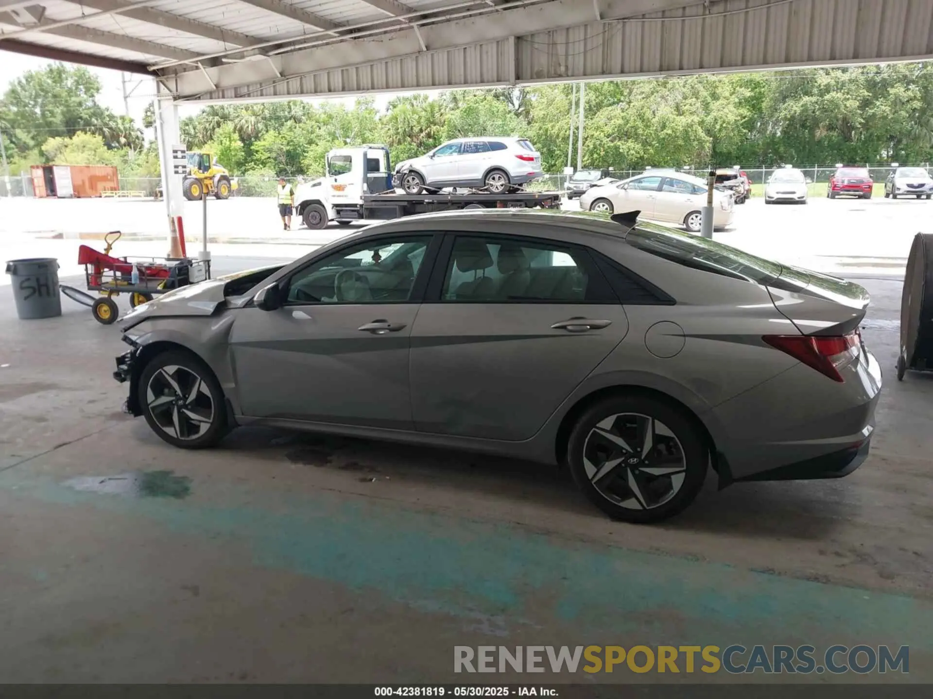 15 Photograph of a damaged car KMHLS4AG6PU440295 HYUNDAI ELANTRA 2023