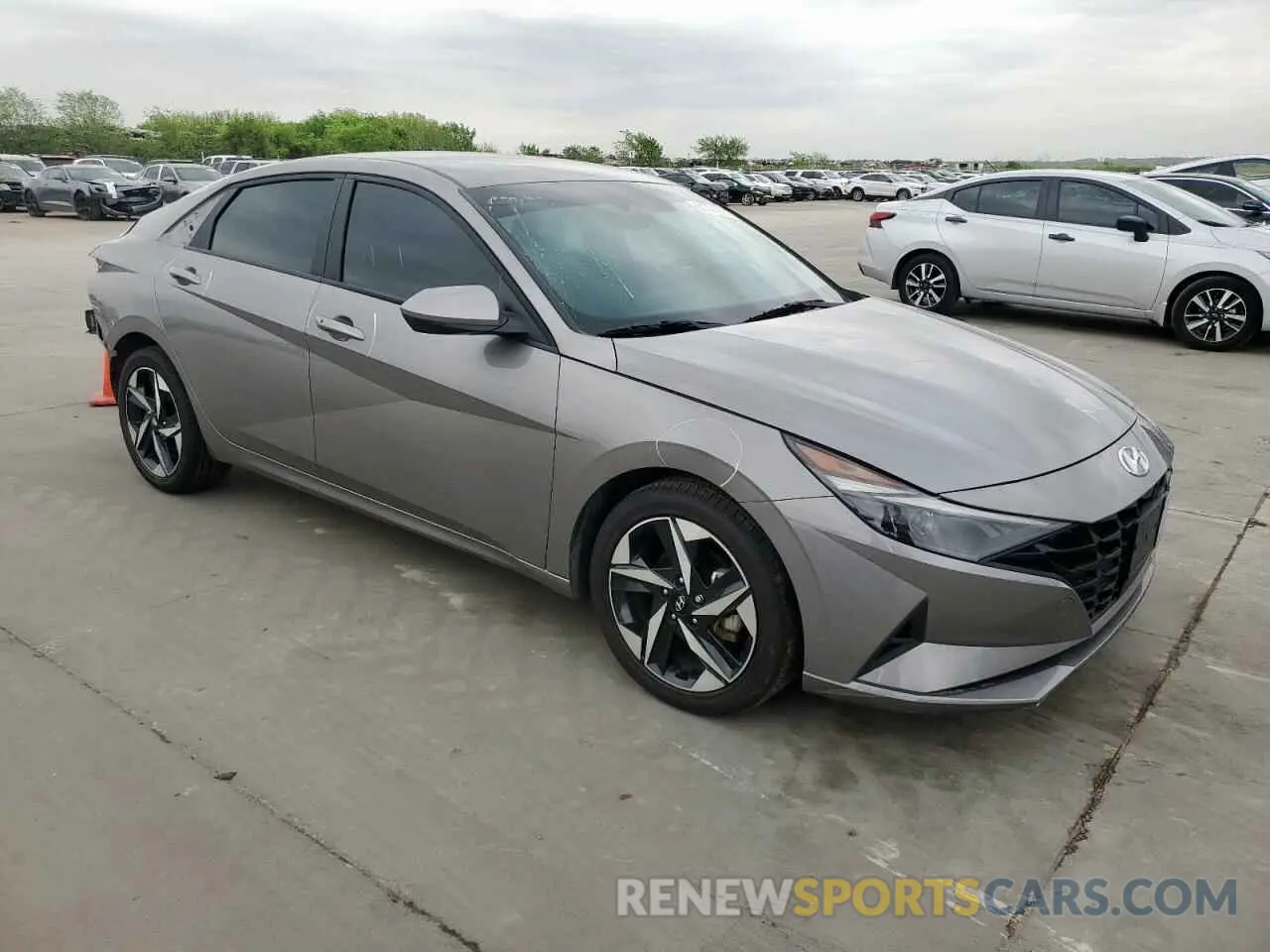 4 Photograph of a damaged car KMHLS4AG6PU443567 HYUNDAI ELANTRA 2023