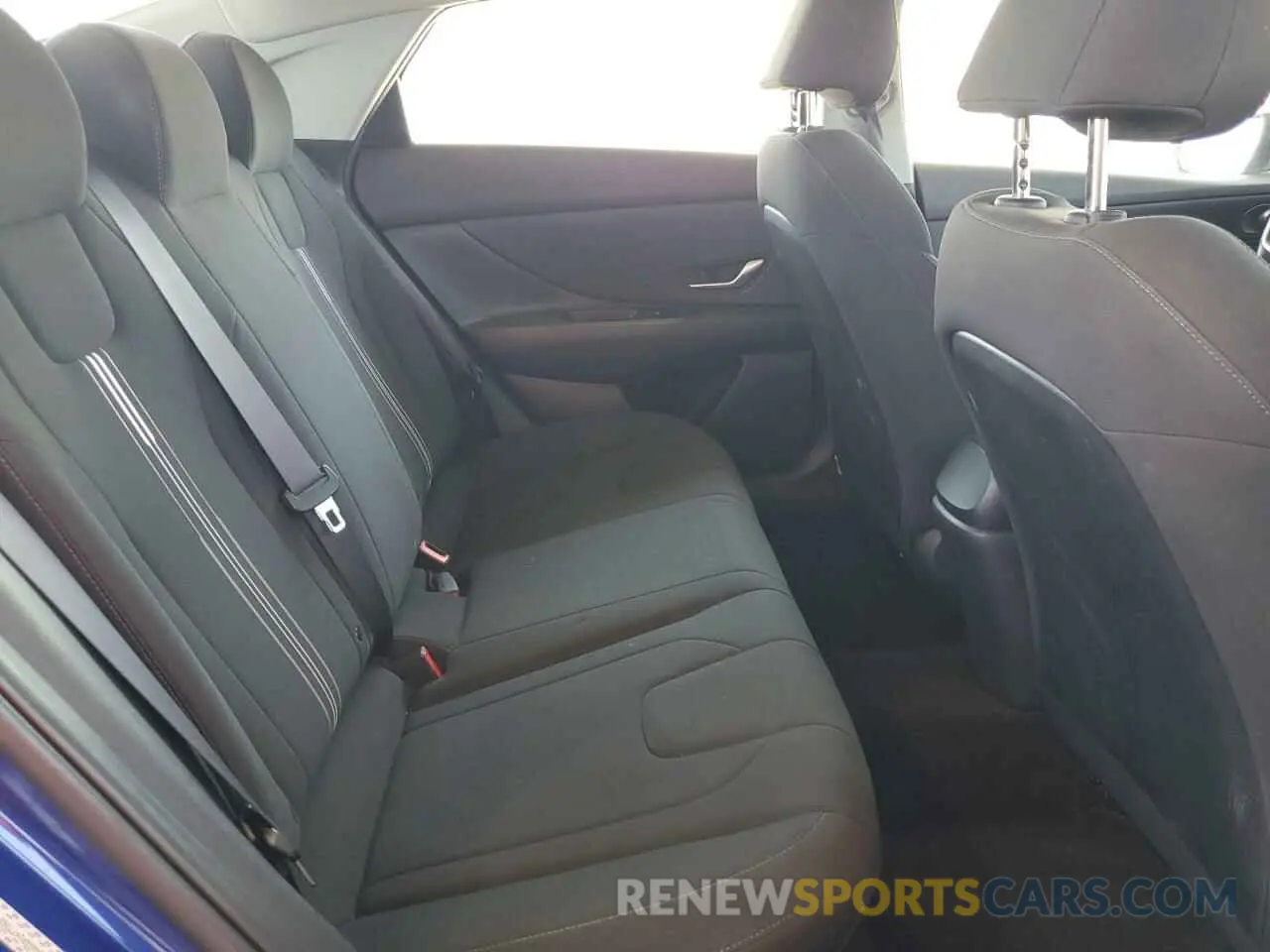 10 Photograph of a damaged car KMHLS4AG6PU477265 HYUNDAI ELANTRA 2023