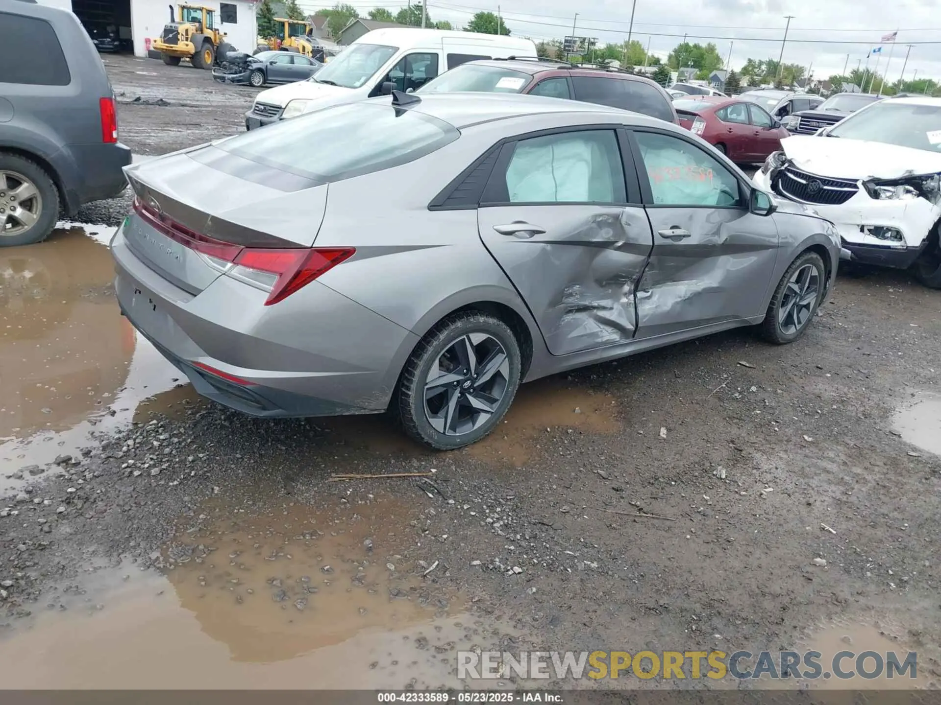 4 Photograph of a damaged car KMHLS4AG6PU506201 HYUNDAI ELANTRA 2023