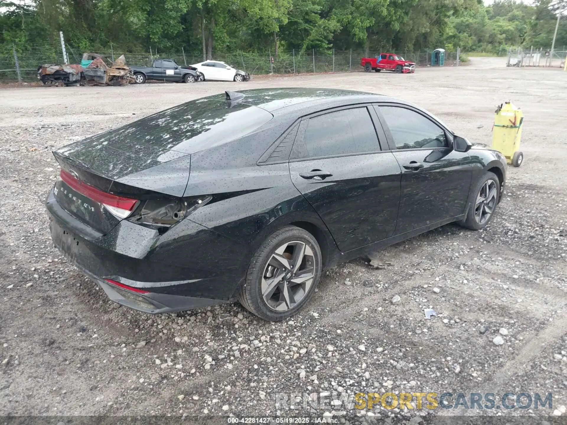 4 Photograph of a damaged car KMHLS4AG6PU511334 HYUNDAI ELANTRA 2023