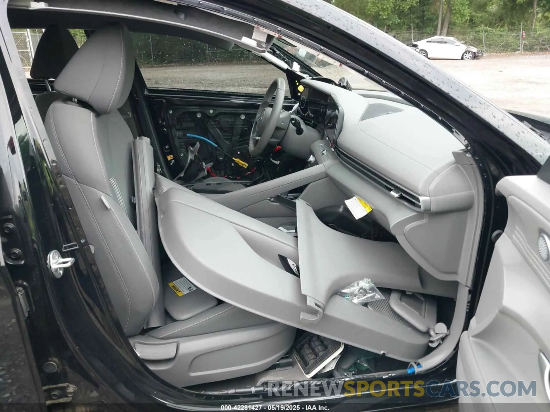 5 Photograph of a damaged car KMHLS4AG6PU511334 HYUNDAI ELANTRA 2023