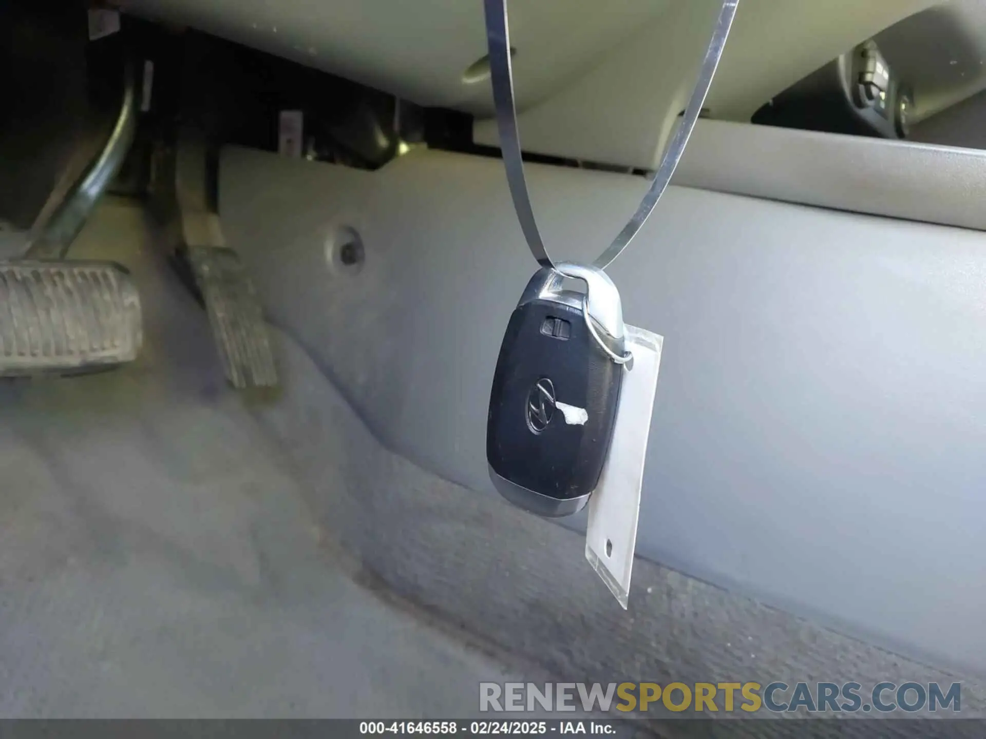 11 Photograph of a damaged car KMHLS4AG7PU430939 HYUNDAI ELANTRA 2023