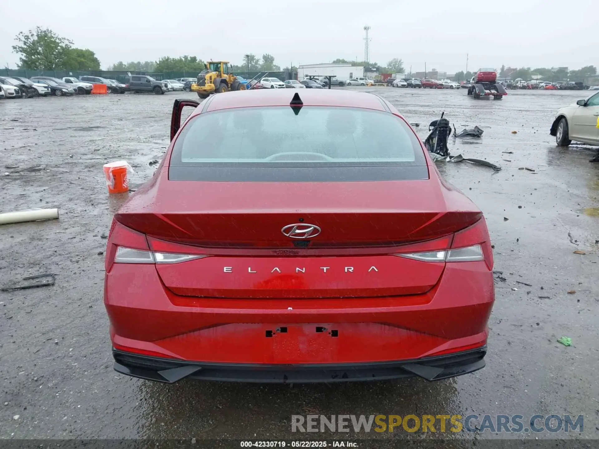 17 Photograph of a damaged car KMHLS4AG7PU570506 HYUNDAI ELANTRA 2023