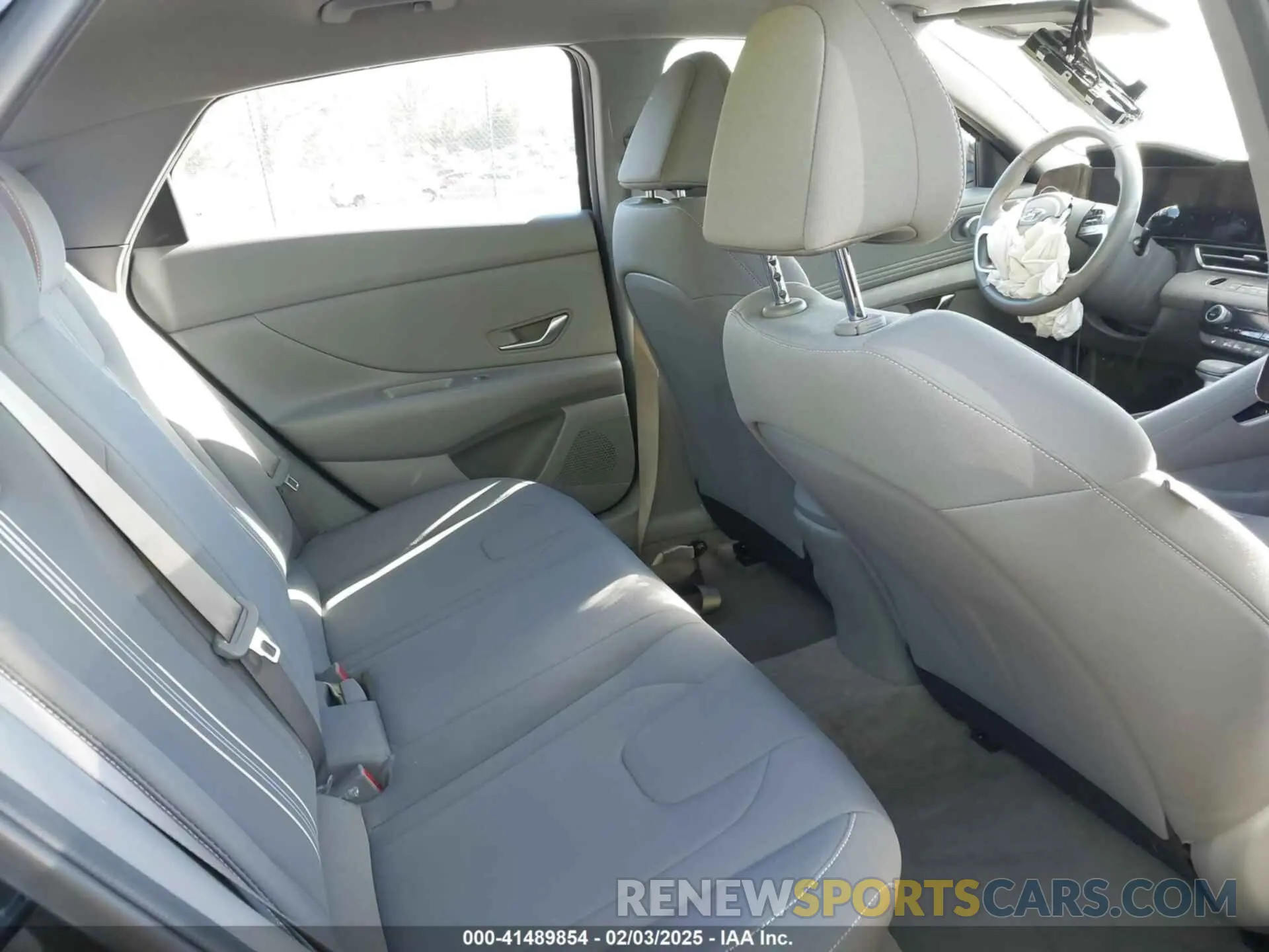8 Photograph of a damaged car KMHLS4AG7PU572241 HYUNDAI ELANTRA 2023