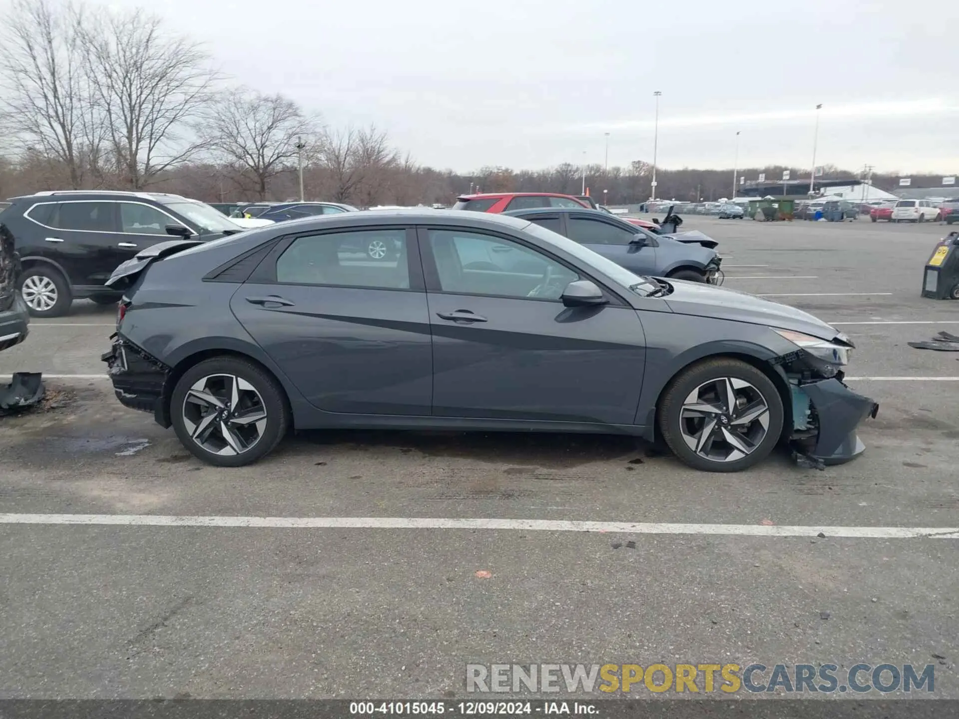 13 Photograph of a damaged car KMHLS4AG7PU574863 HYUNDAI ELANTRA 2023