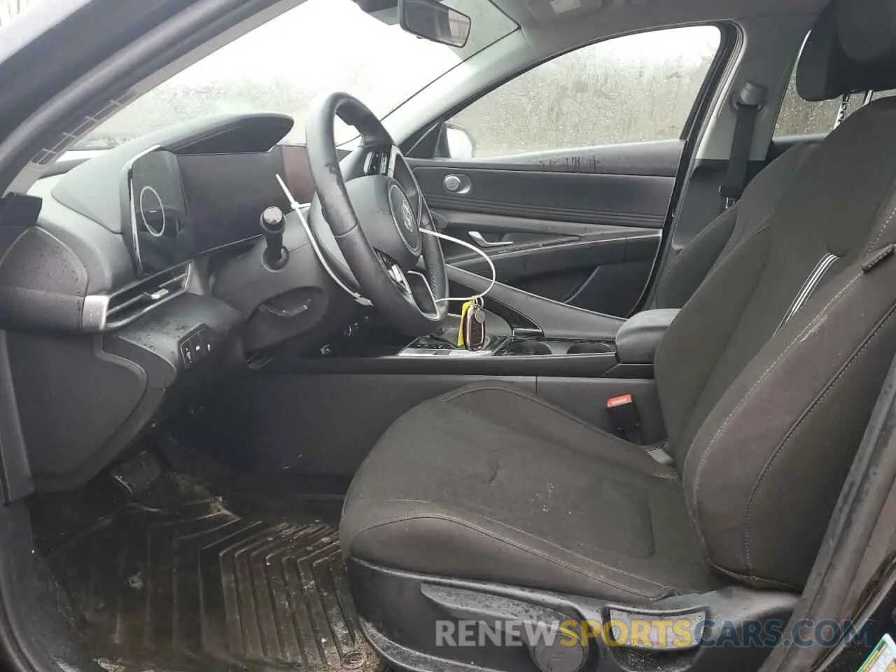 7 Photograph of a damaged car KMHLS4AG8PU405600 HYUNDAI ELANTRA 2023